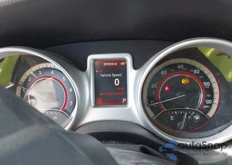 2014 Dodge Journey Sxt z USA, uszkodzony, nr VIN 3C4PDCBG0ET229738